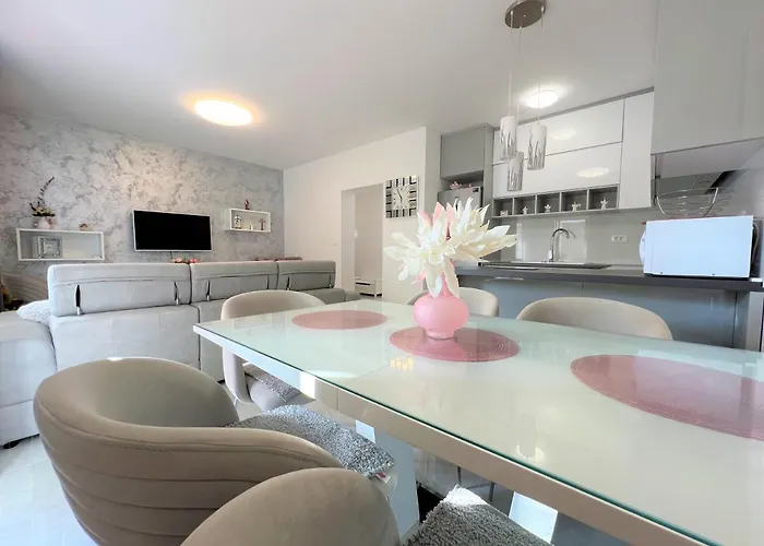 Apartment Makarska דירה