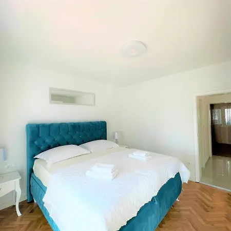 Apartment Makarska * 马卡尔斯卡